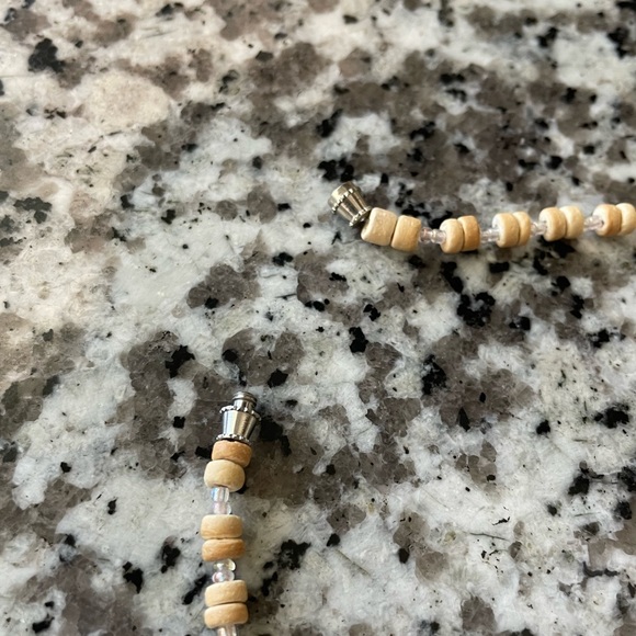 Shell necklace - Picture 2 of 2